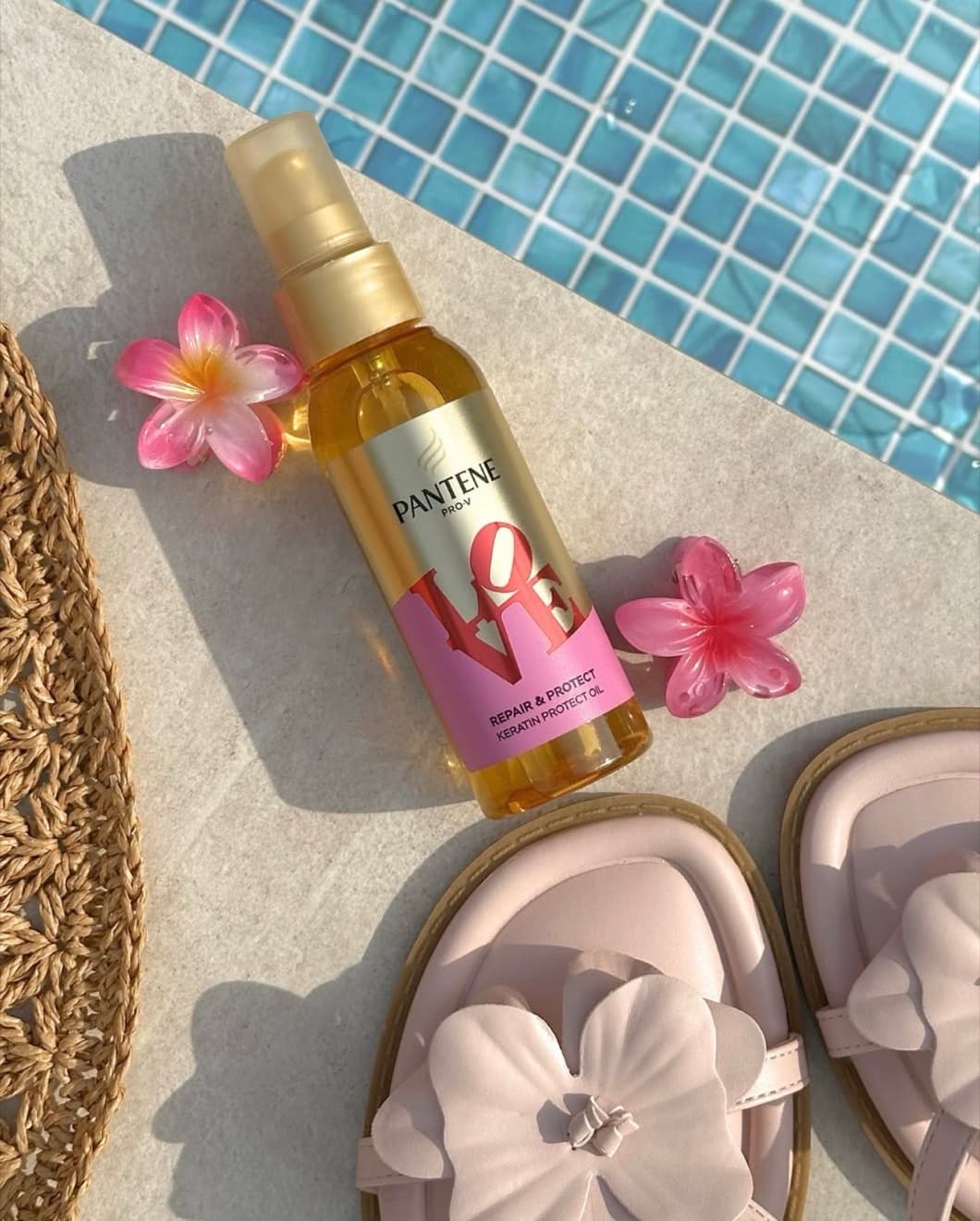 Pantene Love Limited Edition — hair oil by the pool